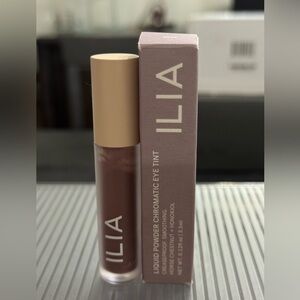 ILIA Liquid Powder Chromatic Eye Tint in Shade Dim